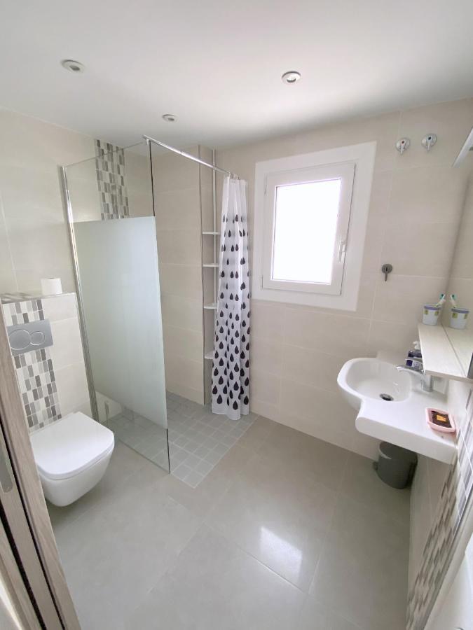 Roses I Apartment Екстериор снимка